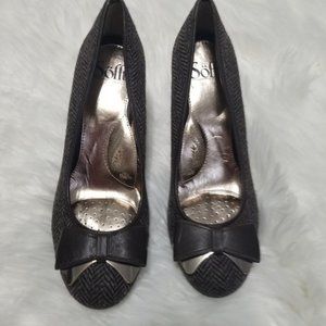 SOFFT Brown Bow Herringbone Tweed Heels Size 9M